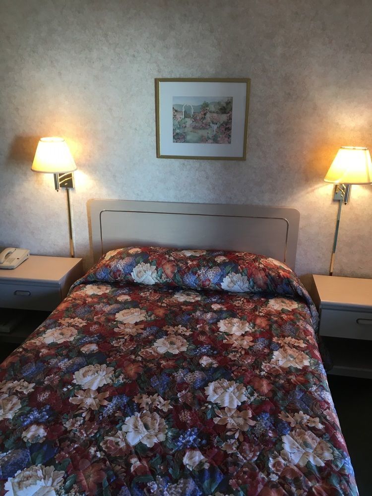 The Springwater Inn Ιθάκη Εξωτερικό φωτογραφία