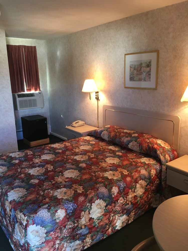 The Springwater Inn Ιθάκη Εξωτερικό φωτογραφία
